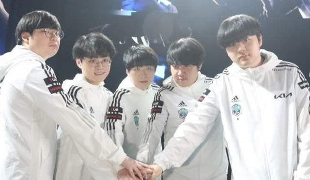 冰雪勇士致 冰雪勇士致