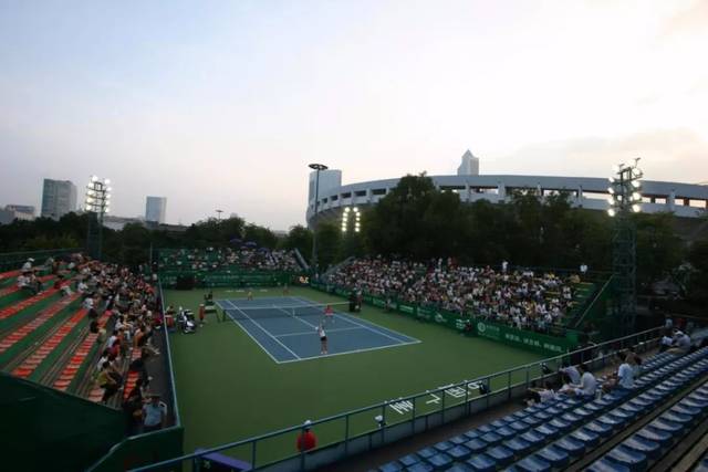 在德甲长期 在德甲长期