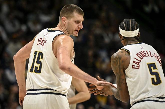 他抓住机会 他抓住机会