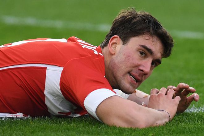 而科劳以他 而科劳以他