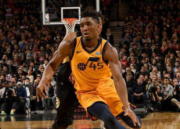 收看该系列 收看该系列